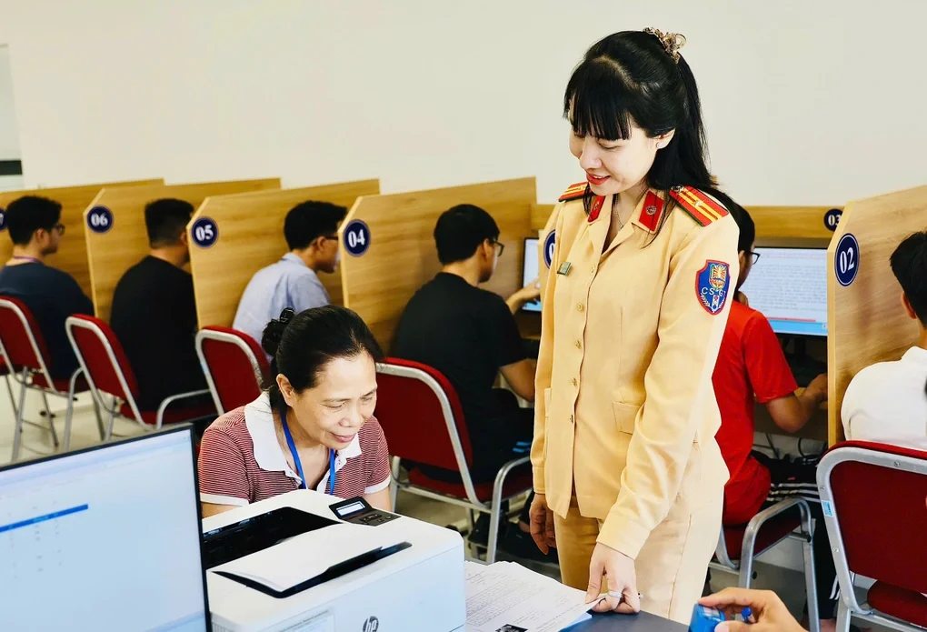 Phục hồi điểm GPLX: Bộ Công an đề xuất tăng câu hỏi, bỏ kiểm tra mô phỏng - 1