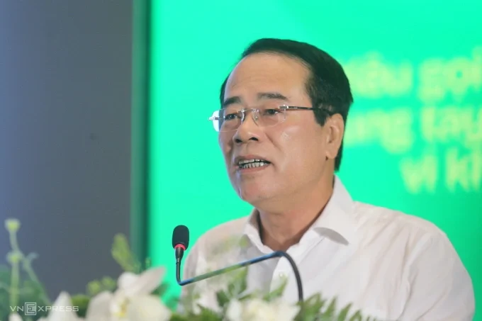 Ông Tăng Thế Cường nói về dự thảo Luật Bảo vệ môi trường sửa đổi ngày 5/6. Ảnh: Gia Chính