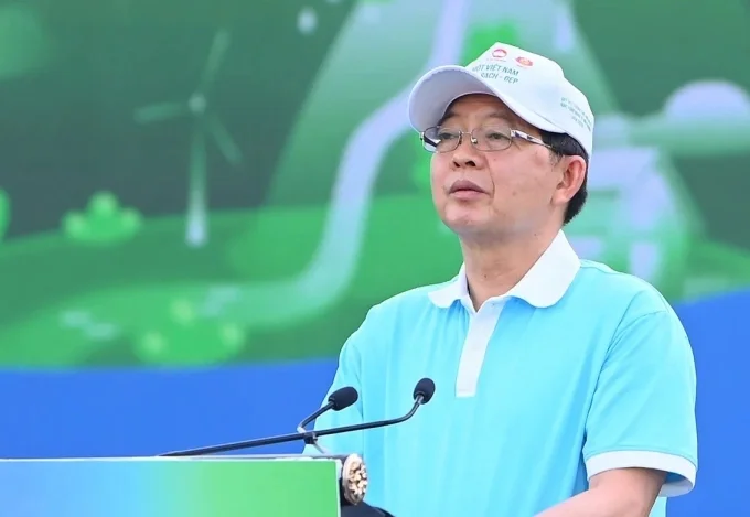 Phó Thủ tướng Hồ Quốc Dũng phát biểu tại lễ phát động. Ảnh: NN