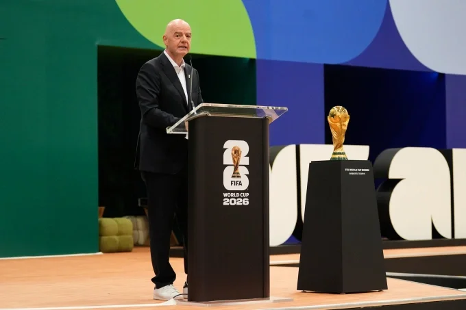 Chủ tịch FIFA Gianni Infantino phát biểu tại lễ khai trương Trung tâm Phát thanh Truyền hình Quốc tế (IBC) ở Dallas, Mỹ ngày 1/6/2026. Ảnh: AP