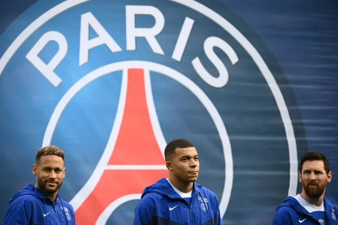 Neymar (trái), Kylian Mbappe (giữa) và Lionel Messi trước trận Ligue 1 giữa PSG với Troyes trên sân Parc des Princes, Paris ngày 29/10/2022. Ảnh: AFP