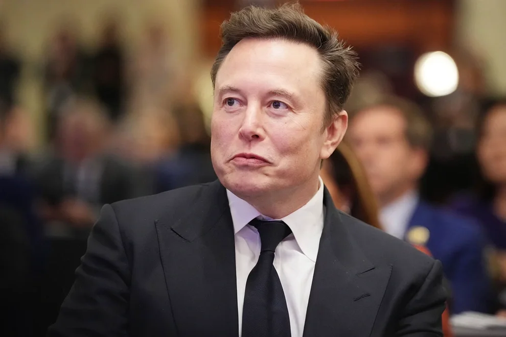 Với tài sản 1.100 tỷ USD, tỷ phú Elon Musk có thể mua 2,5 triệu căn nhà - 1