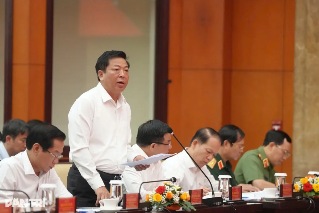 Bộ trưởng Xây dựng trả lời việc TPHCM muốn chuyển đổi dự án nhà ở - 3