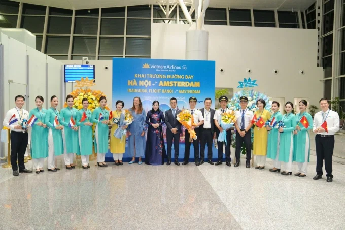 Lễ khai trương đường bay thẳng Hà Nội - Amsterdam. Ảnh: Vietnam Airlines