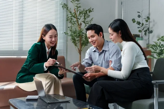 Nhiều nhân sự ứng tuyển vào đơn vị. Ảnh: Hằng Hà