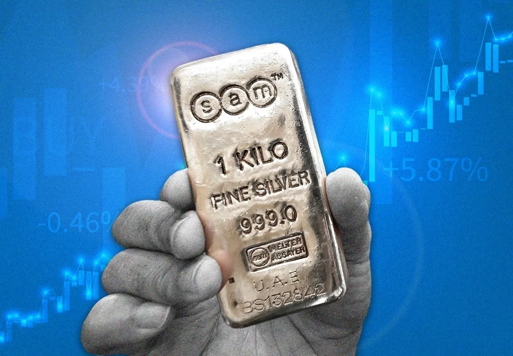 Giá bạc mất một nửa sau 4 tháng, vì sao người giữ người bán? - 2
