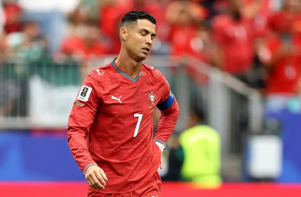 Muốn vô địch World Cup 2026, Bồ Đào Nha phải “tàn nhẫn” với C.Ronaldo?