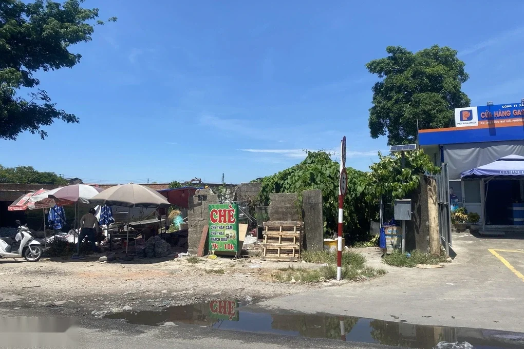 Người từng chứng kiến kể về mộ liệt sỹ tập thể tại di tích Kinh thành Huế - 3