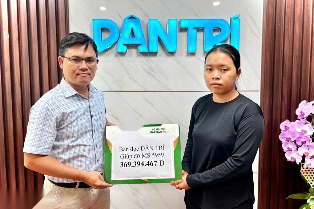 Bạn đọc Dân trí giúp bé trai bị u nguyên bào võng mạc hơn 369 triệu đồng - 1