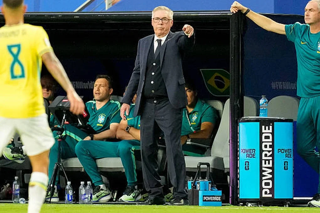 HLV Moriyasu thách thức Brazil, HLV Ancelotti cảnh báo học trò - 2