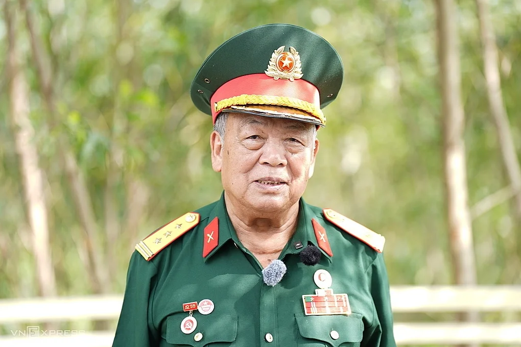 Thượng tá Lê Huy Từ hiện là Phó ban liên lạc Đoàn Pháo binh 575. Ảnh: Nguyễn Đông