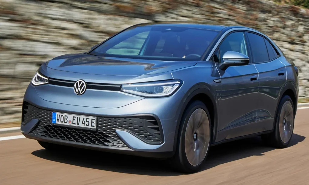 Mẫu xe điện Volkswagen ID. 5 bị nhắc tới với tương lai khó xác định. Ảnh: Auto Express