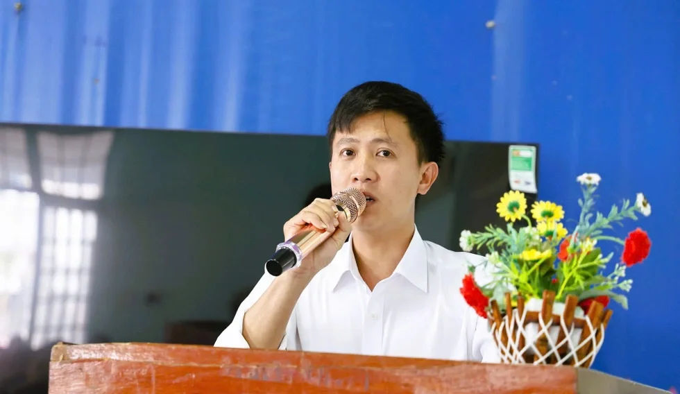 Những trưởng thôn trẻ nhất thế giới: Tuổi 20 chọn nghề đặc biệt - 1