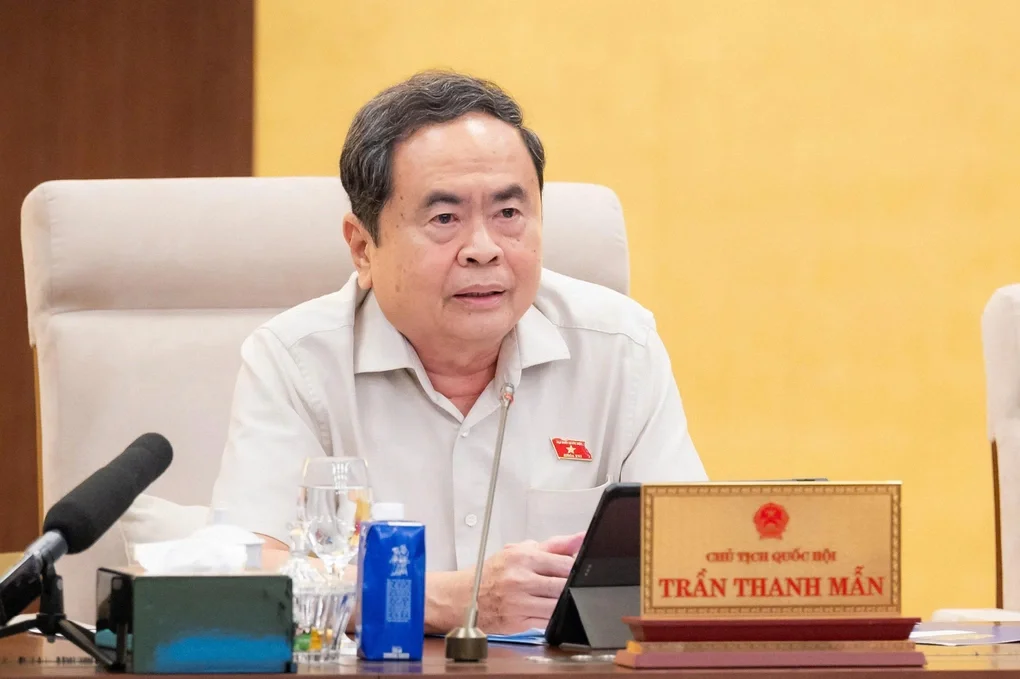 Chủ tịch Quốc hội: Cắt giảm thủ tục hành chính đừng để “bình mới rượu cũ” - 2