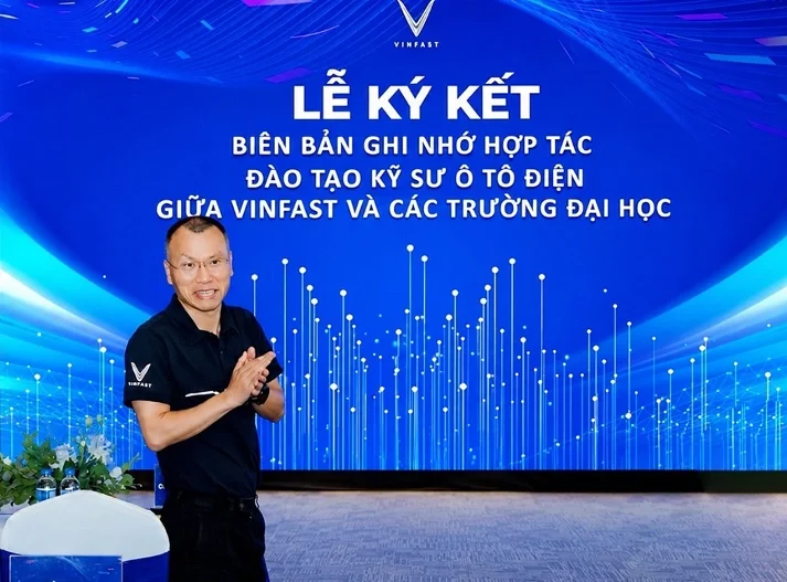 Ông Trịnh Văn Ngân, Tổng giám đốc Công ty cổ phần sản xuất và kinh doanh VinFast (VFTP) tại lễ ký kết. Ảnh: VinFast