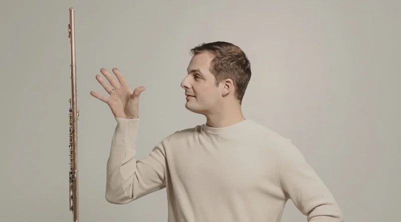 Nghệ sĩ sáo Sebastian Jacot. Ảnh: Thefluteview