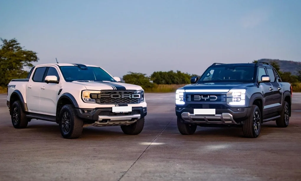 Ford Ranger và BYD Shark 6 là hai đối thủ tại một số thị trường trên thế giới. Ảnh: Auto Trader