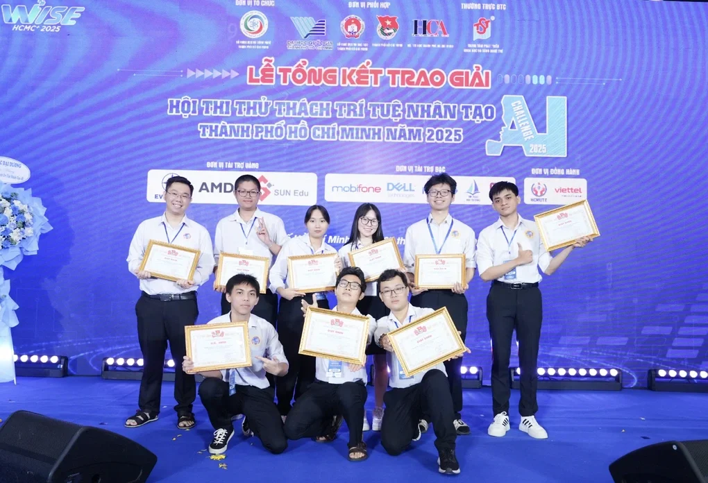 SIU AI Lab - Nơi sinh viên biến ý tưởng AI thành sản phẩm thực tế - 2