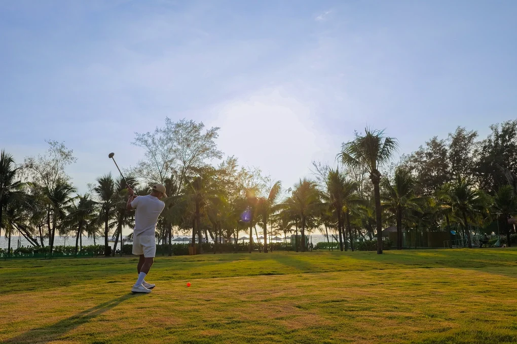 Wyndham Garden Grandworld Phú Quốc ra mắt sân golf 18 hố hiện đại - 3