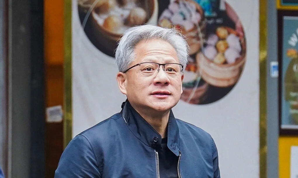 Tỷ phú Jensen Huang ở Hà Nội tháng 12/2024. Ảnh: Hoàng Giang