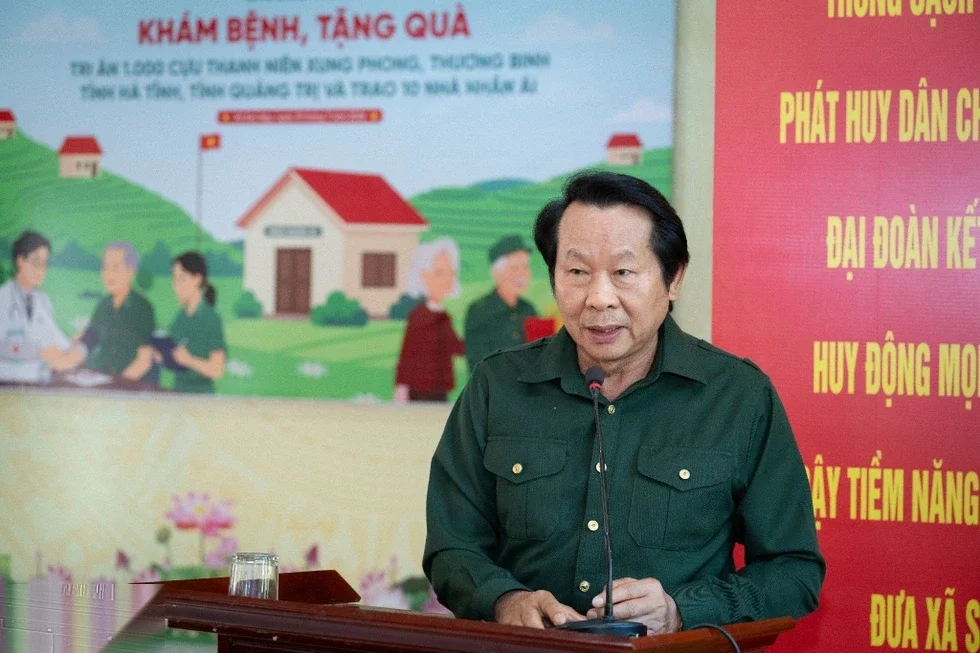 Những người hùng lao vào mưa bom sau lễ truy điệu sống viết nên hòa bình - 6