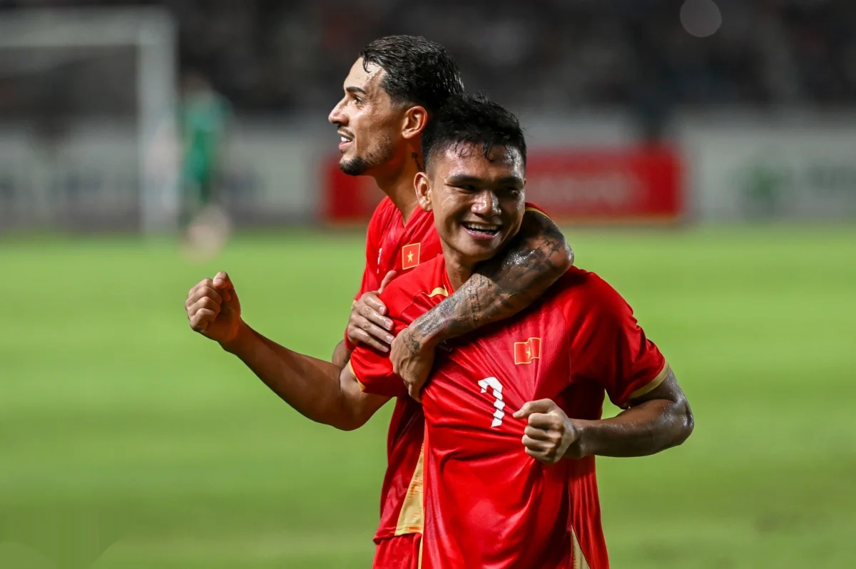 Xuân Son khai hỏa, tuyển Việt Nam giành chiến thắng 4-0 trước Myanmar - 9