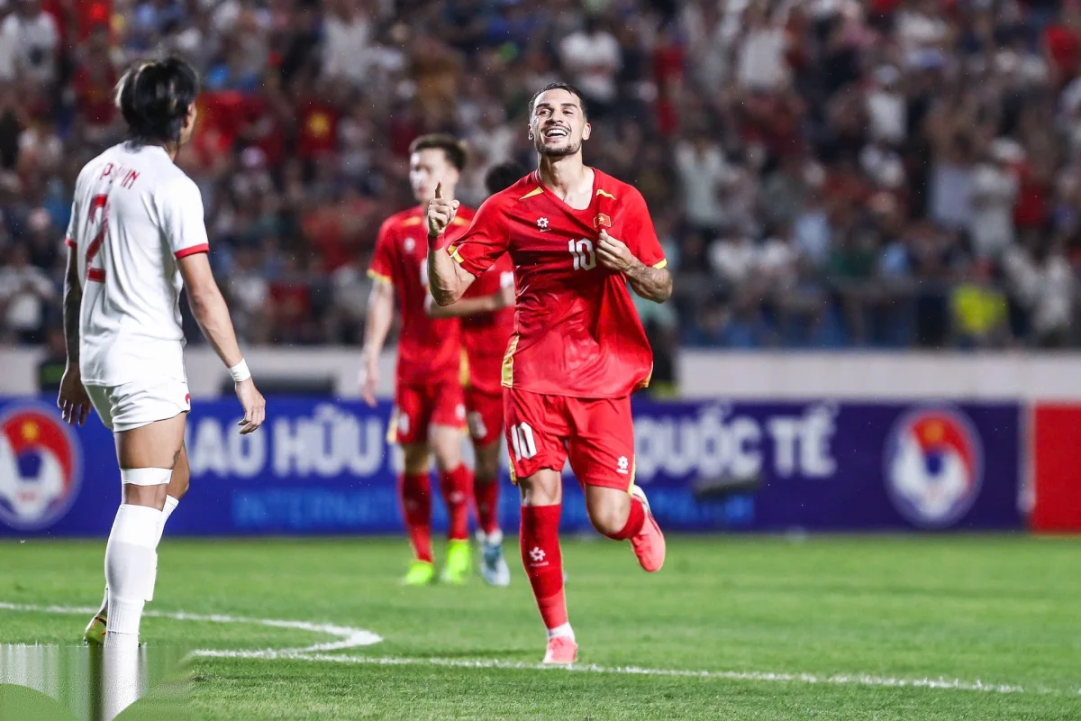 Xuân Son khai hỏa, tuyển Việt Nam giành chiến thắng 4-0 trước Myanmar - 12