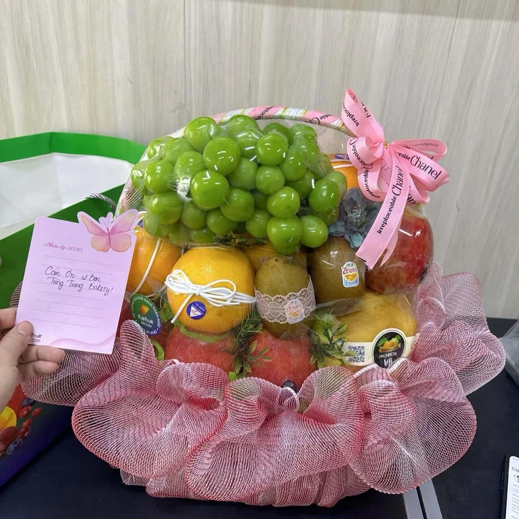 Đi họp lớp quên túi tiền lớn, người đàn ông được cô chủ xinh đẹp giúp đỡ - 3