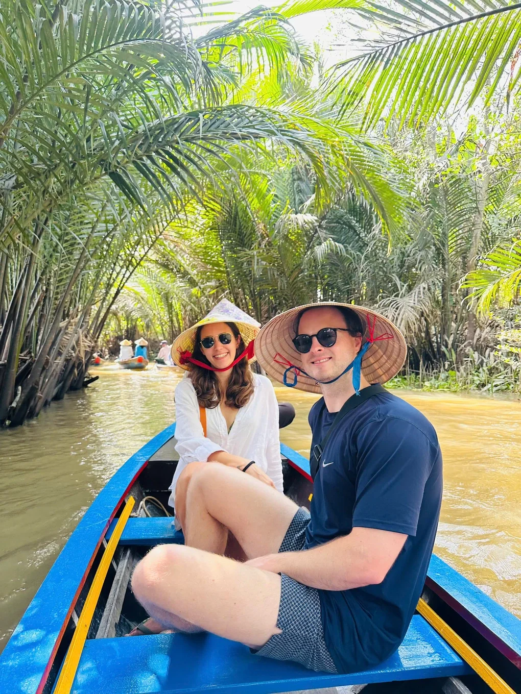 Cơn sốt check-in xuồng ba lá: Cảnh tượng ùn tắc, khách chờ 2 tiếng - 3