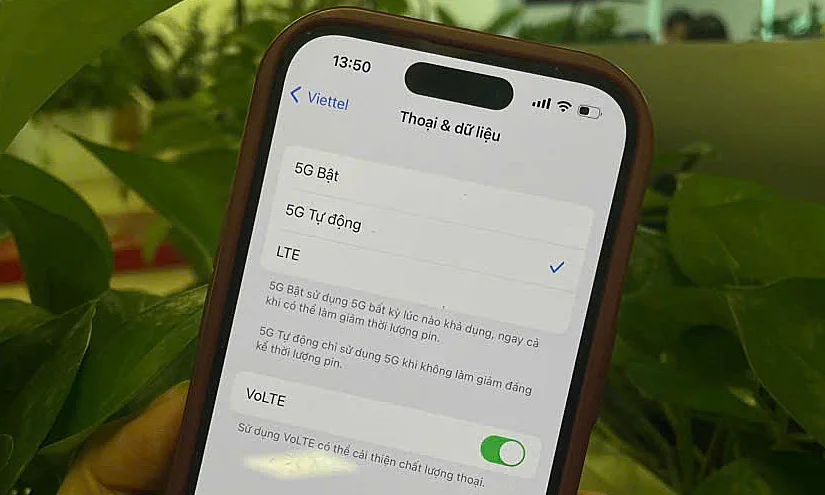 Nút kích hoạt tính năng VoLTE trên một điện thoại. Ảnh: Cẩm Thủy