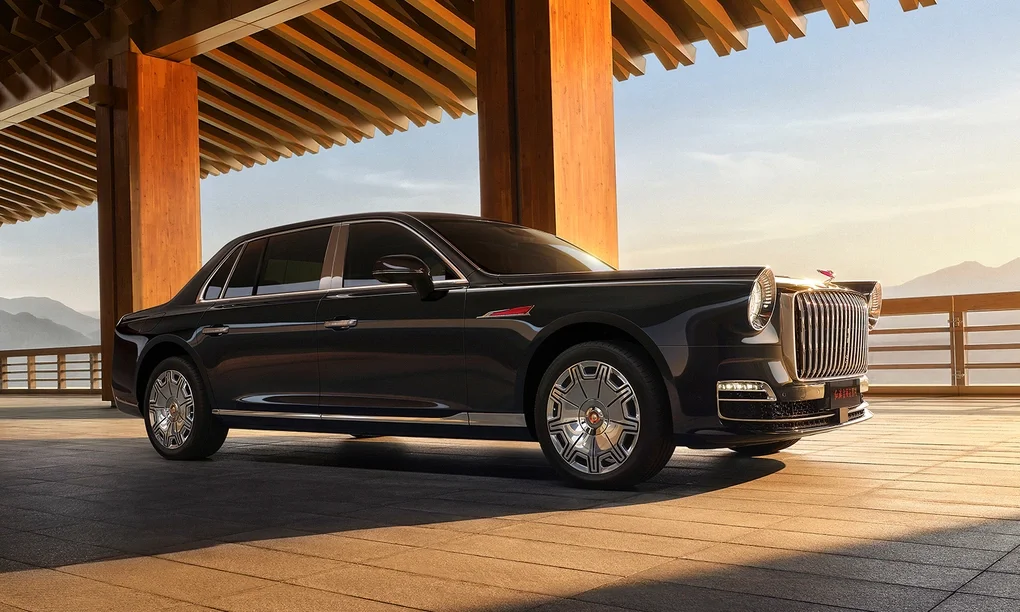 Mẫu sedan siêu sang phong cách cổ điển Golden Sunflower Guoli. Ảnh: Hongqi