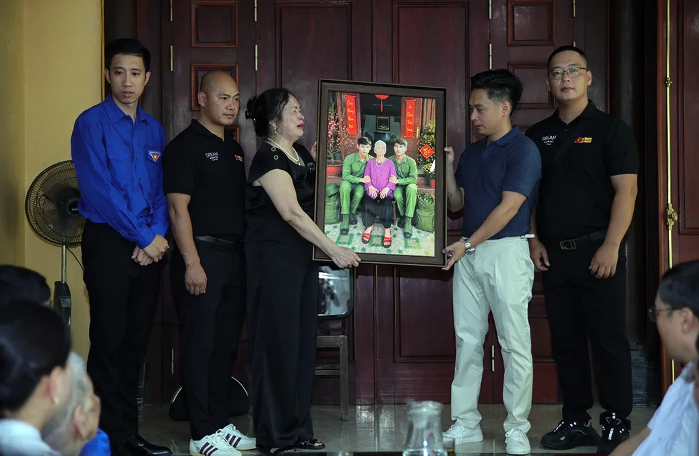 Mẹ Việt Nam anh hùng lần đầu “gặp lại” 2 con trai liệt sĩ sau nửa thế kỷ - 3