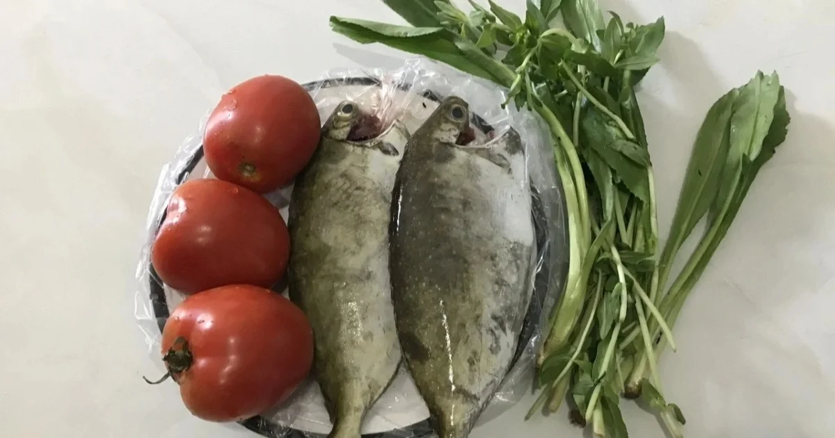 Giá nhiều mặt hàng tăng, các bà nội trợ cân nhắc kỹ chi tiêu khi đi chợ
