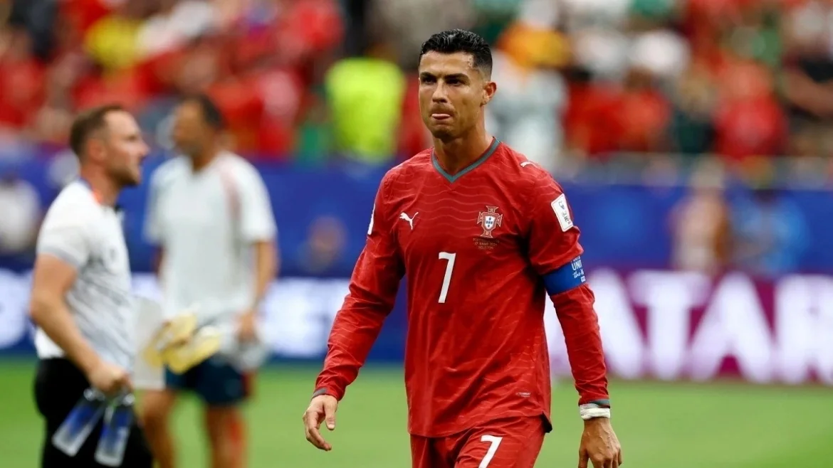 Cầu thủ CHDC Congo nói đội nhà 'không có biện pháp đặc biệt nào để ngăn Ronaldo'