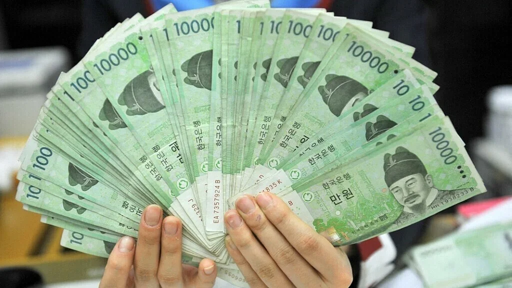 Hàn Quốc quan ngại lạm phát bởi khoản thưởng lớn từ các hãng công nghệ