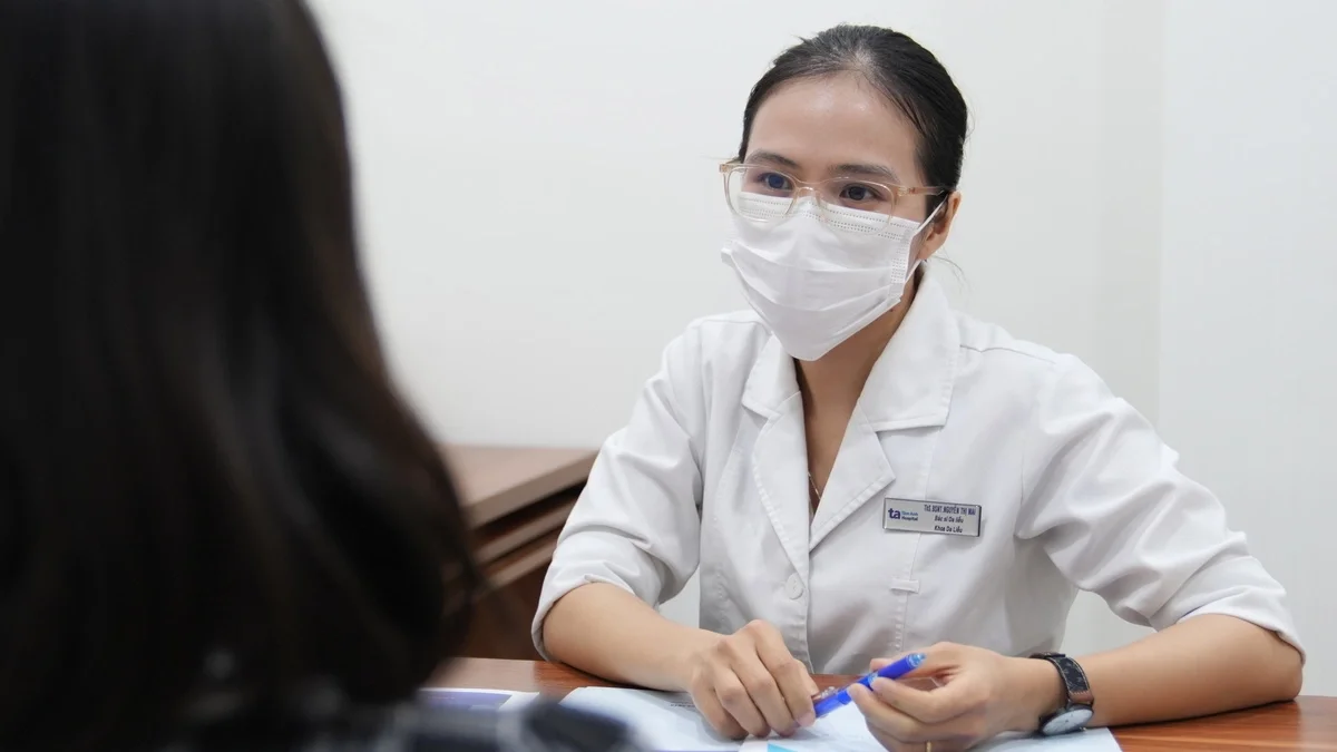 Da bong tróc vì lạm dụng quá nhiều loại mỹ phẩm