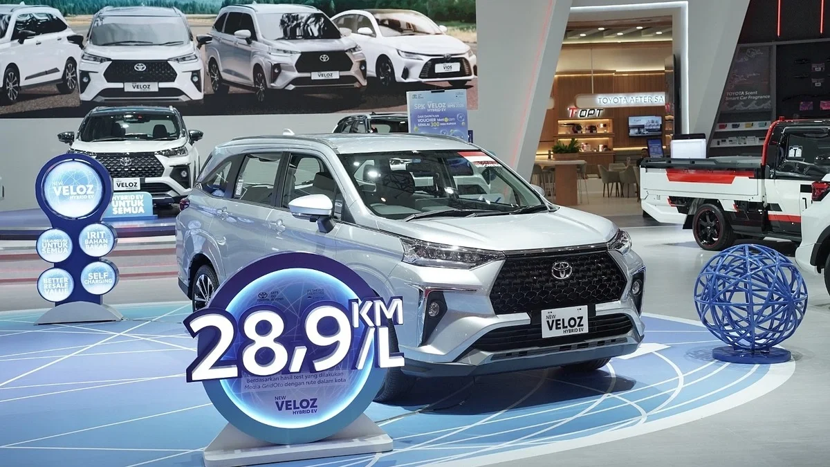 Mẫu xe Toyota Veloz bản hybrid chuẩn bị đổ bộ thị trường Việt