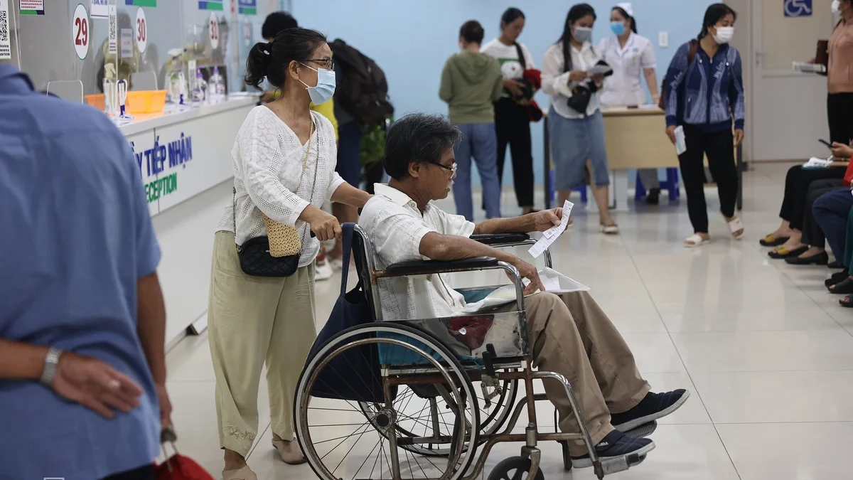Khơi thông chính sách bảo hiểm y tế giúp hỗ trợ đối tượng yếu thế được chăm sóc tại chỗ