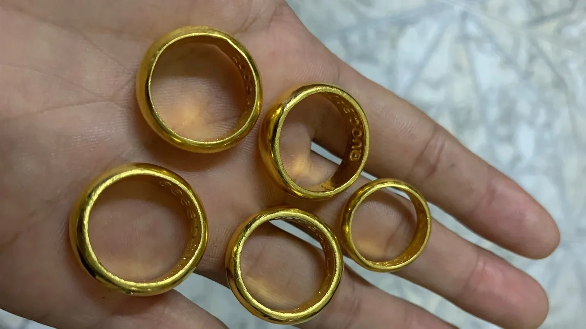 Mất 200 triệu đồng khi 5 lượng vàng mua nửa năm trước vẫn xa mốc hòa vốn