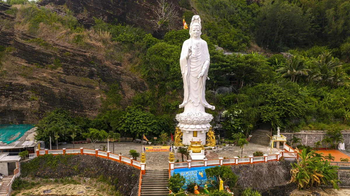 Ngôi chùa độc đáo không có nhà sư trụ trì trên đảo Lý Sơn