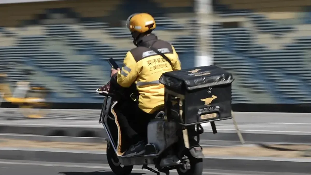 Một cá nhân gian lận sàn thương mại điện tử, toàn bộ huyện bị cắt dịch vụ giao hàng